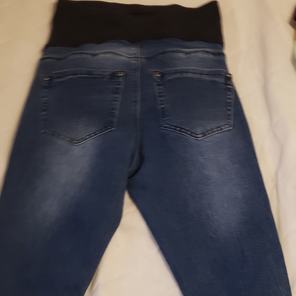 Maternity jeans